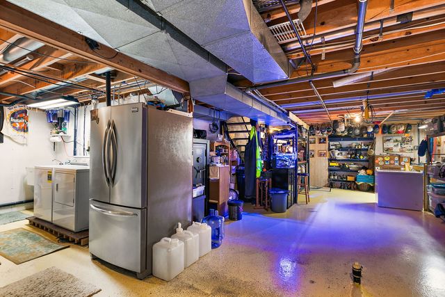 1606 Gregden Shores Drive, Sterling, IL 61081