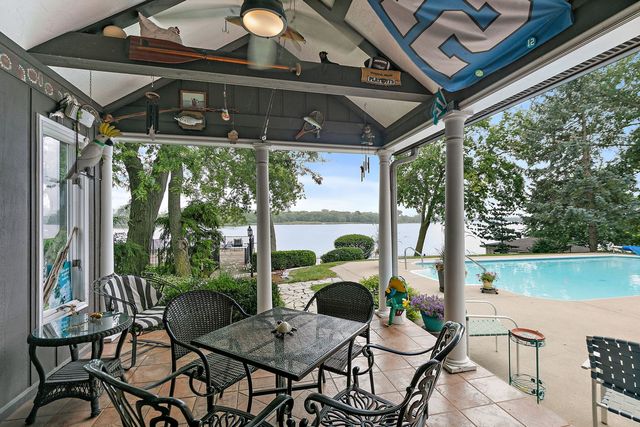 1606 Gregden Shores Drive, Sterling, IL 61081