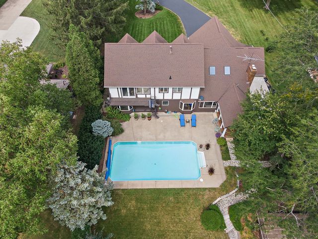 1606 Gregden Shores Drive, Sterling, IL 61081