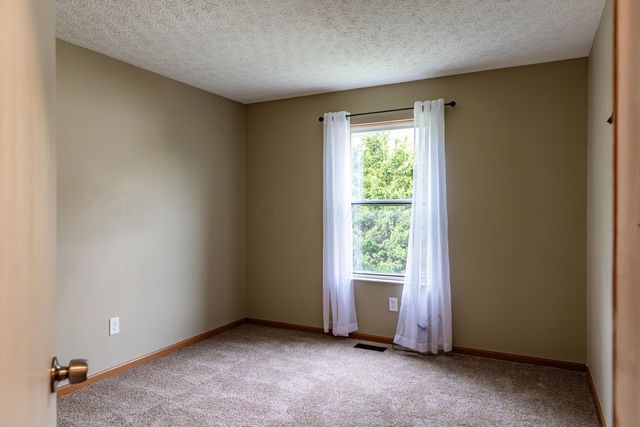 5727 Silver Spurs Lane, Galloway, OH 43119
