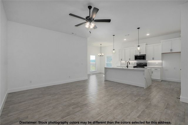 8851 Sunspire Lane, Centerton, AR 72719