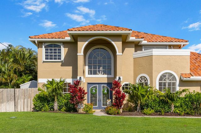 121 NE Naranja Avenue, Port St. Lucie, FL 34983