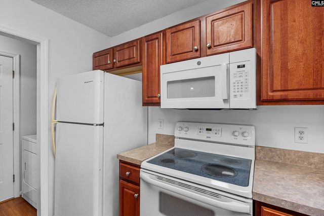 79 Elmwood Boulevard S, Elgin, SC 29045