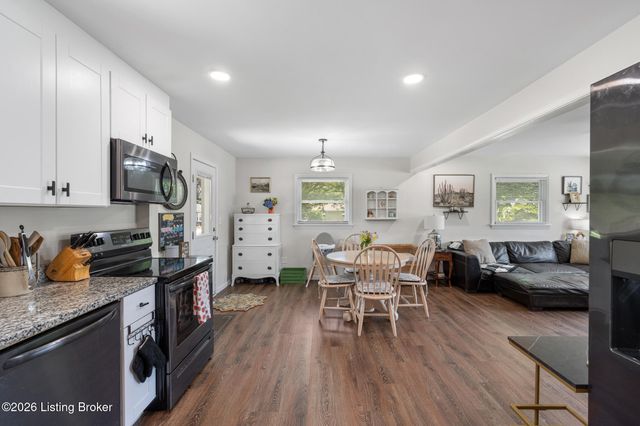 3329 Goldsmith Ln, Louisville, KY 40220