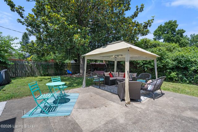 3329 Goldsmith Ln, Louisville, KY 40220