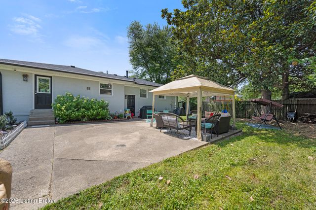 3329 Goldsmith Ln, Louisville, KY 40220