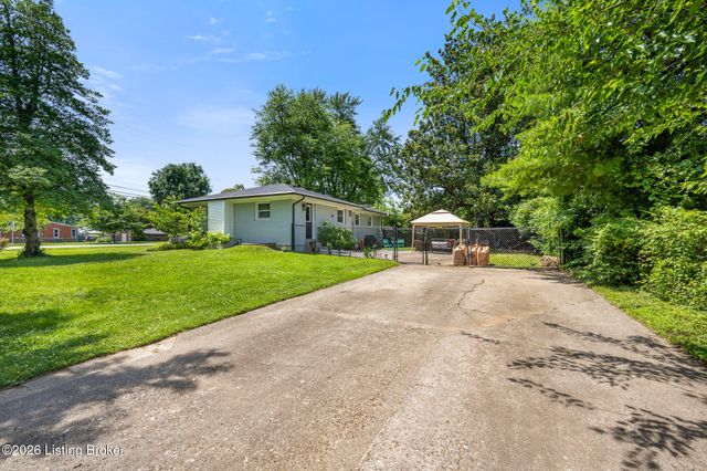 3329 Goldsmith Ln, Louisville, KY 40220