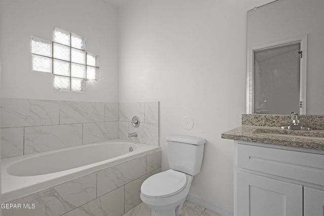 13123 Emerald Hills Avenue, Horizon City, TX 79928