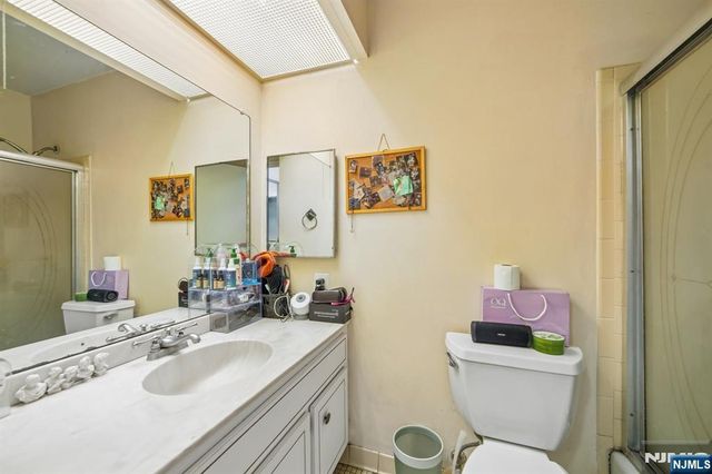 200 Winston L08, Cliffside Park, NJ 07010