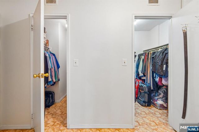 200 Winston L08, Cliffside Park, NJ 07010