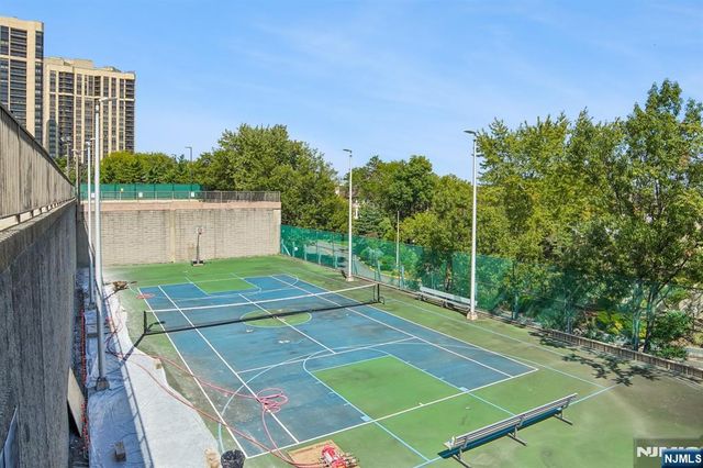 200 Winston L08, Cliffside Park, NJ 07010