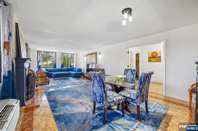 200 Winston L08, Cliffside Park, NJ 07010