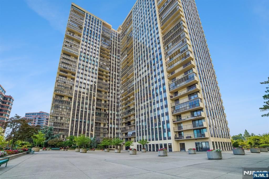 200 Winston L08, Cliffside Park, NJ 07010