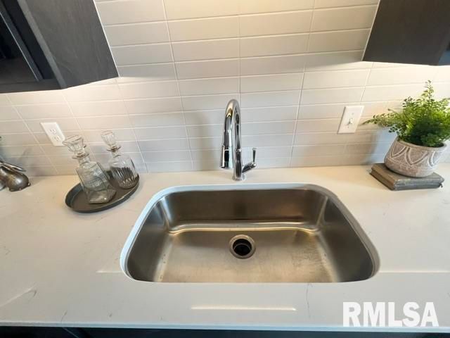 1001 SW Adams St Unit 303, Peoria, IL 61602