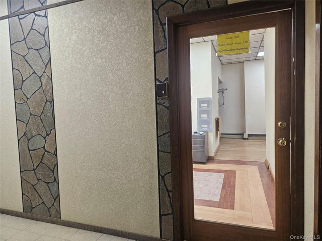 750-754 Hempstead Turnpike 202, Franklin Square, NY 11010