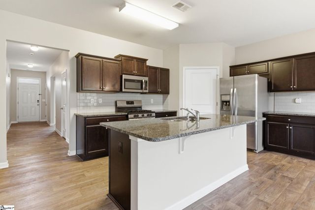 516 Craftsman Lane, Boiling Springs, SC 29316