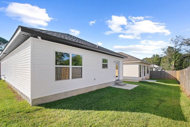 115 Thistlewood Drive, Dothan, AL 36301