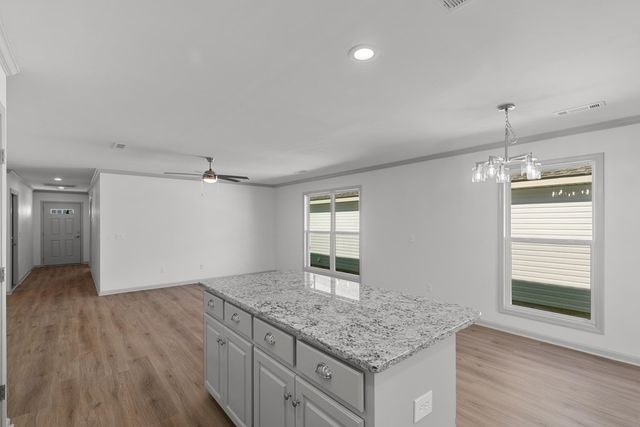 115 Thistlewood Drive, Dothan, AL 36301