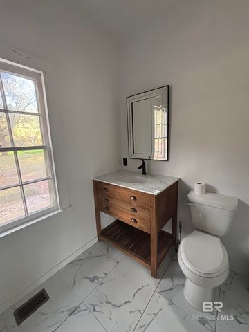 53400 Hixson Road, Stockton, AL 36579