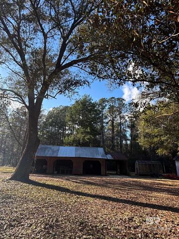 53400 Hixson Road, Stockton, AL 36579