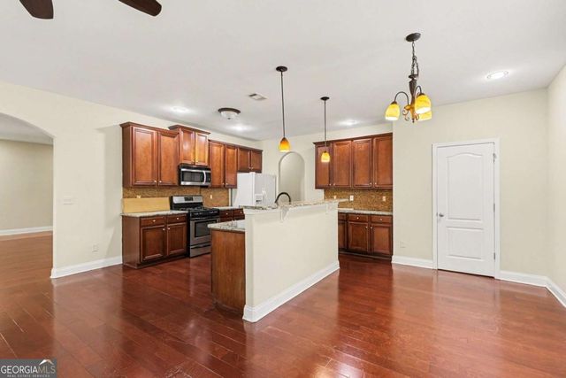 5529 Dendy Trace, Fairburn, GA 30213