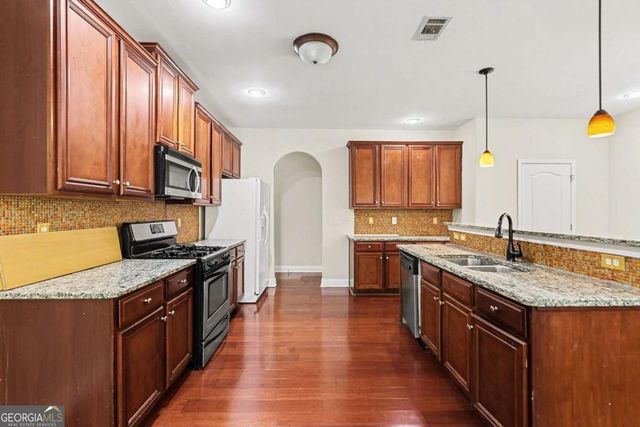 5529 Dendy Trace, Fairburn, GA 30213