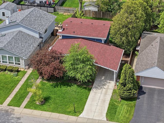 9138 Four Winds Way, Skokie, IL 60076