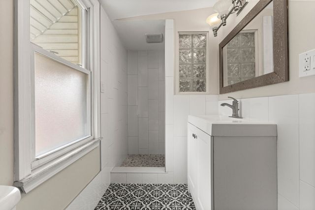 23045 Murray Street, Dearborn, MI 48128