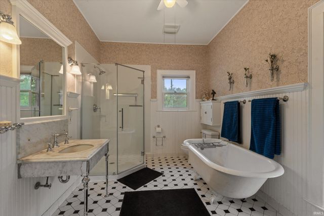 414 S 6th Street, Goshen, IN 46526