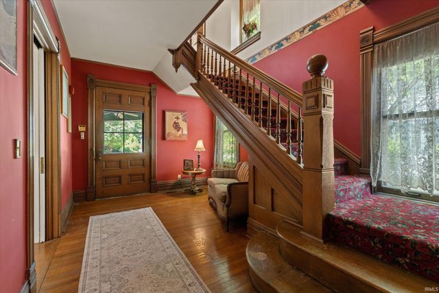 414 S 6th Street, Goshen, IN 46526