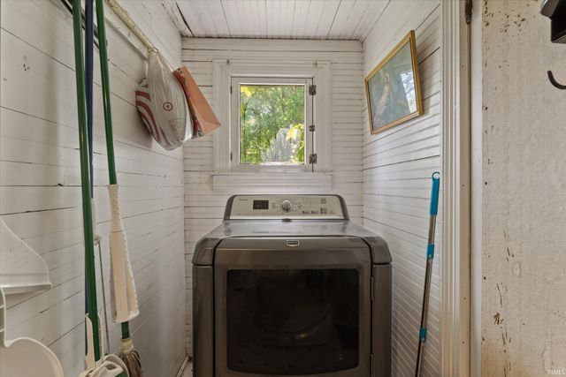 414 S 6th Street, Goshen, IN 46526