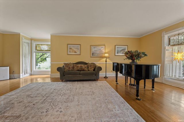 414 S 6th Street, Goshen, IN 46526