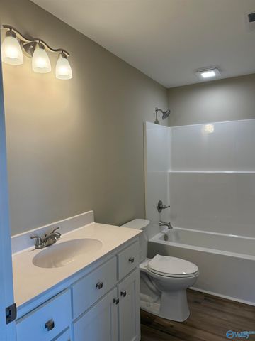 12592 Sommers Road, Athens, AL 35611