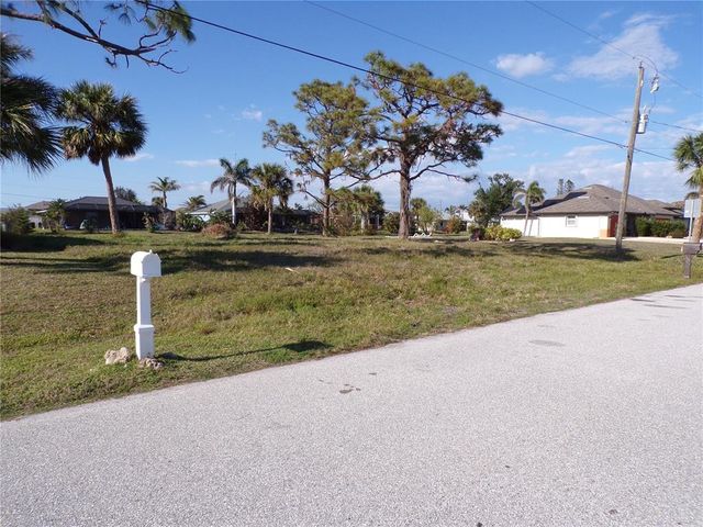 9 LONG MEADOW LANE, Rotonda West, FL 33947