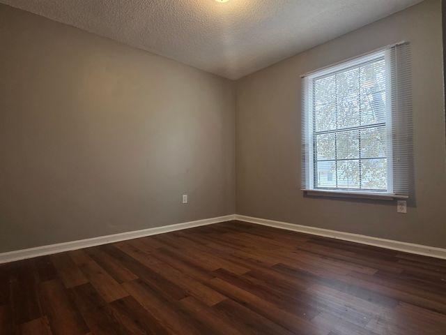 6379 S FAWN HOLLOW CIR, Memphis, TN 38141