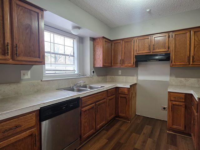 6379 S FAWN HOLLOW CIR, Memphis, TN 38141