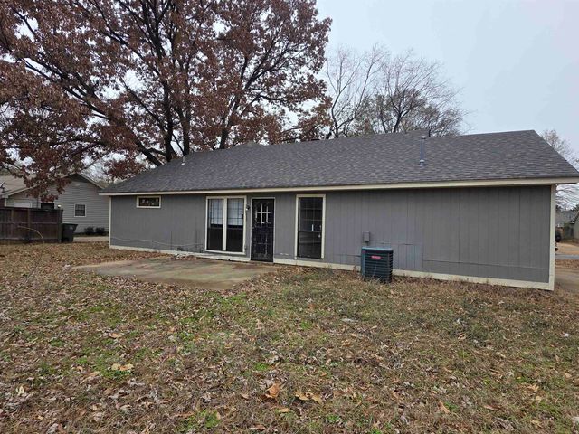 6379 S FAWN HOLLOW CIR, Memphis, TN 38141