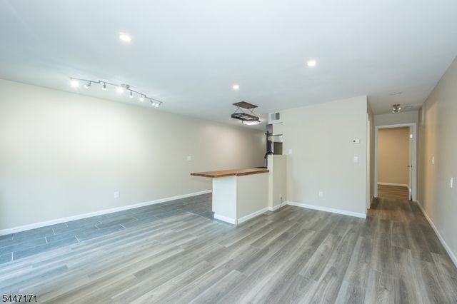 7 Sugar Loaf Ct 2, Vernon Twp., NJ 07462
