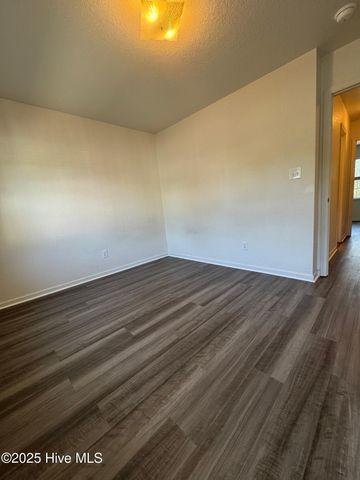 60 Rainbow Drive 9, Jacksonville, NC 28546