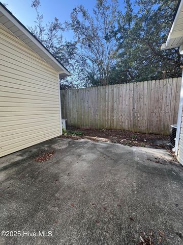 60 Rainbow Drive 9, Jacksonville, NC 28546