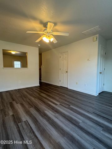 60 Rainbow Drive 9, Jacksonville, NC 28546
