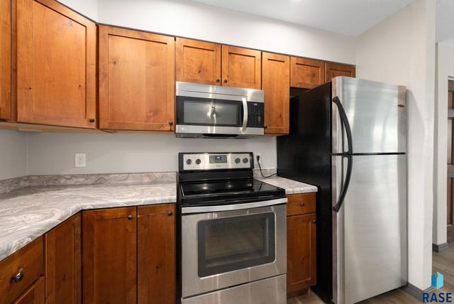 5901 W 58th St Street, Sioux Falls, SD 57106