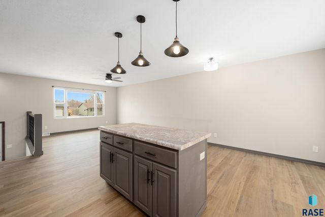 5901 W 58th St Street, Sioux Falls, SD 57106