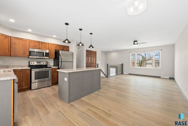 5901 W 58th St Street, Sioux Falls, SD 57106