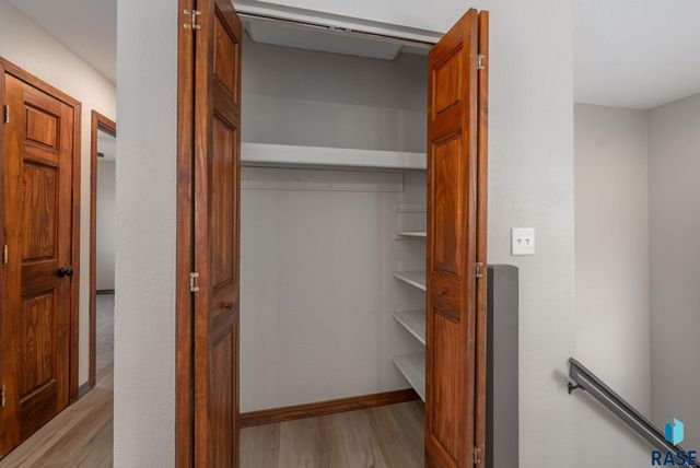 5901 W 58th St Street, Sioux Falls, SD 57106