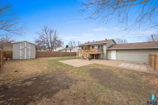 5901 W 58th St Street, Sioux Falls, SD 57106