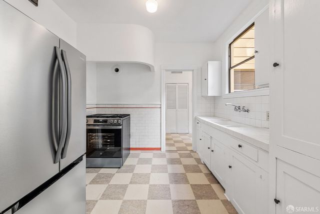 892 Guerrero Street, San Francisco, CA 94110