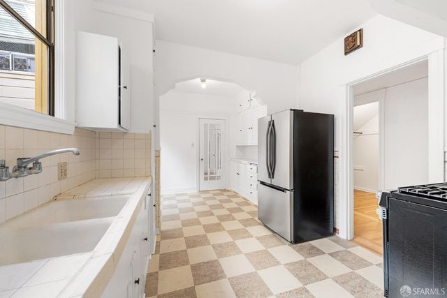 892 Guerrero Street, San Francisco, CA 94110