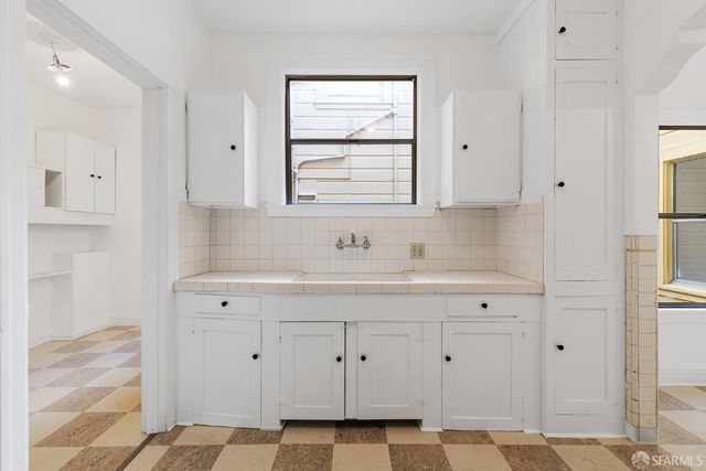 892 Guerrero Street, San Francisco, CA 94110