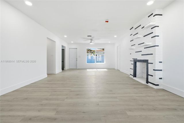 2856 N Funston St, Hollywood, FL 33020